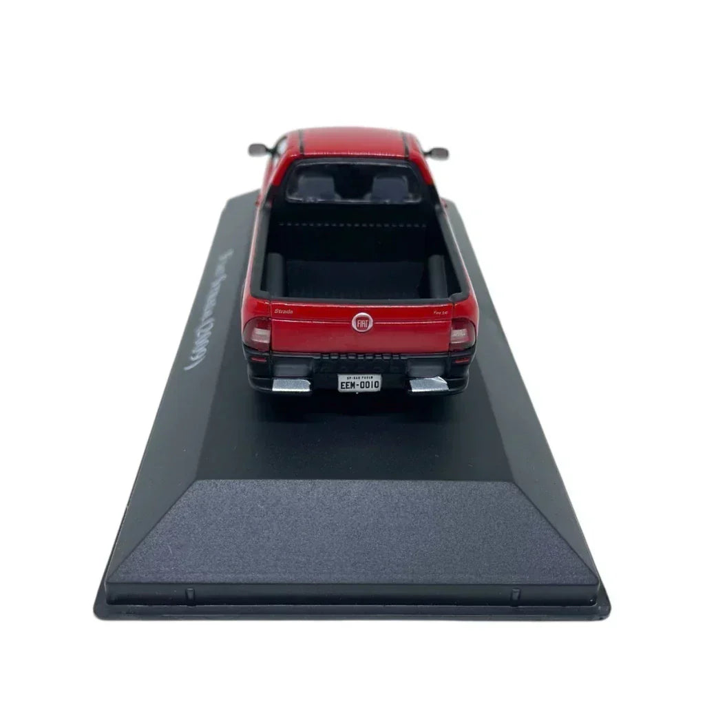 Coleção Carros Clássicos do Brasil: Fiat Strada (2009) - Escala 1:43 - Edição 29